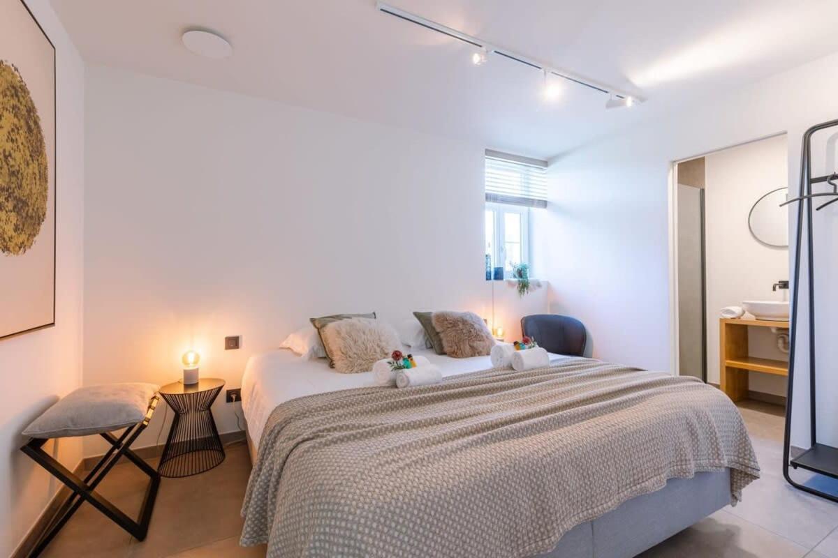 Huswell - Quick - Lovely Double Room At Ranch De Blauwe Zaal Brugge Eksteriør billede